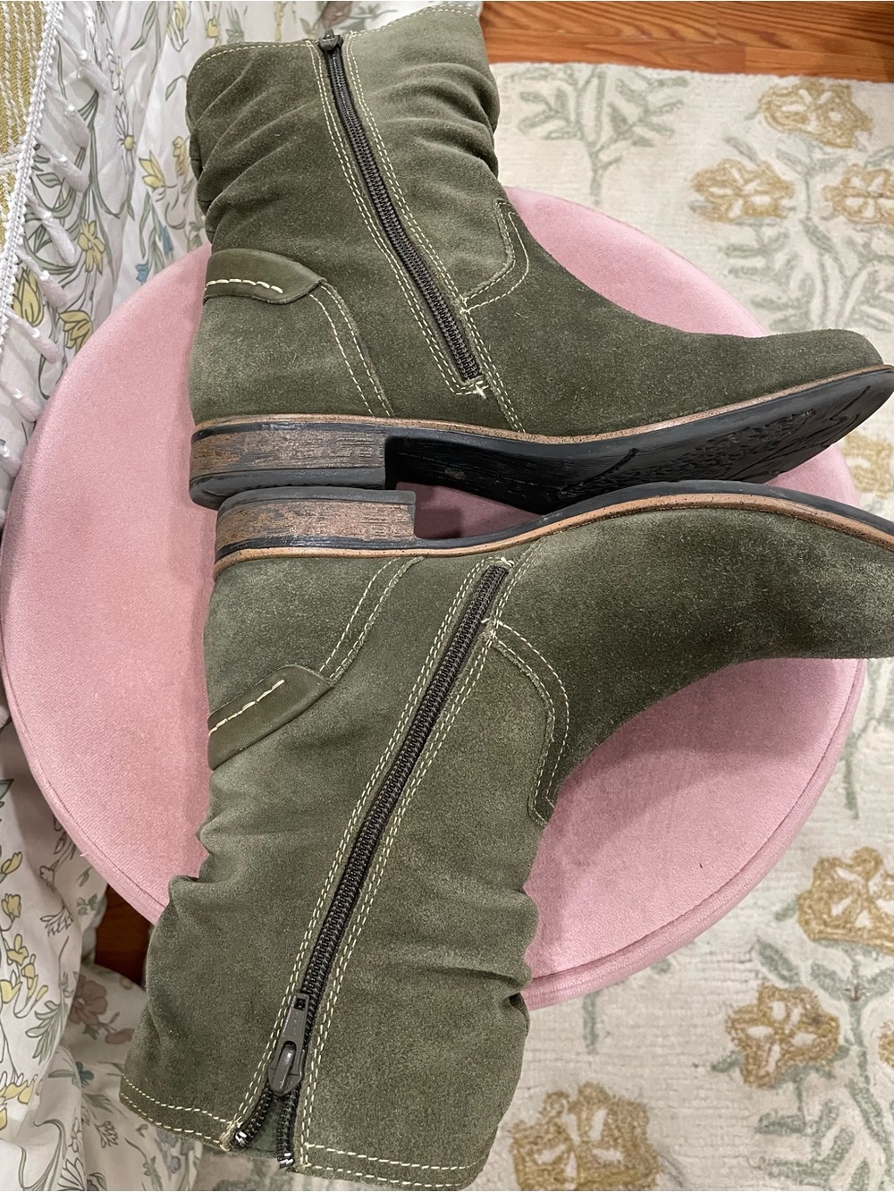 Earth Olive Green Suede Avani Slouch Zip Ankle Boots - Picture 4 of 7